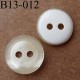 bouton diamètre 13 mm 2 trous couleur écru nacré et blanc