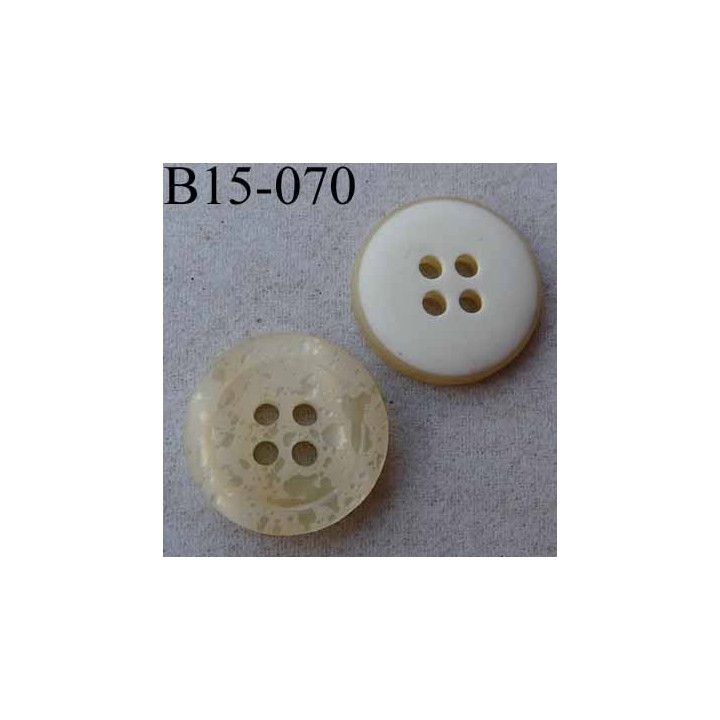 bouton fantaisie 15 mm couleur écru brillant effet mouillé dos blanc  4 trous diamètre 15 mm