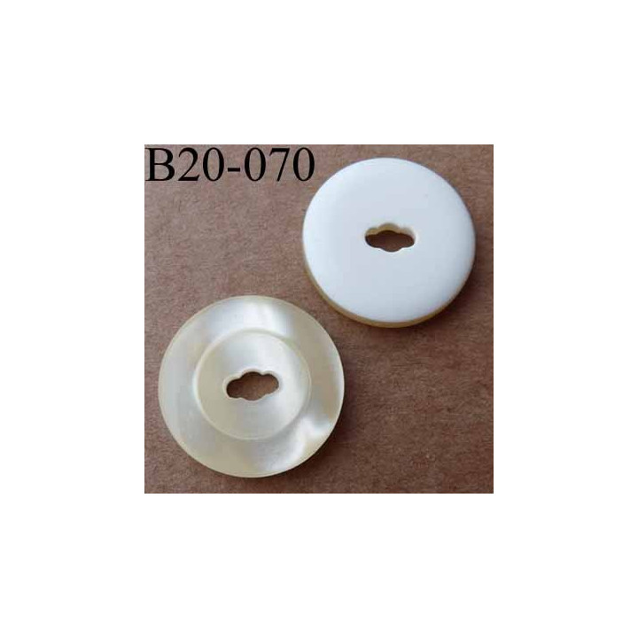 bouton 20 mm couleur écru nacré et blanc 1 trou diamètre 20 mm
