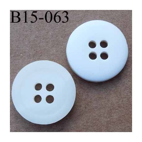 bouton diamètre 15 mm 4 trous couleur blanc mat diamètre 15 mm