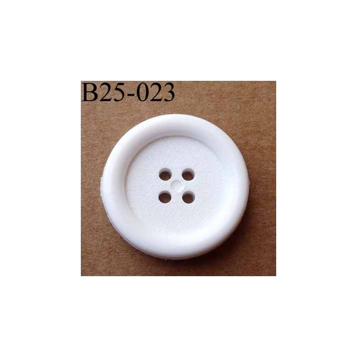 bouton 25 mm  couleur blanc 4  trous diamètre 25 millimètres épaisseur 4 mm