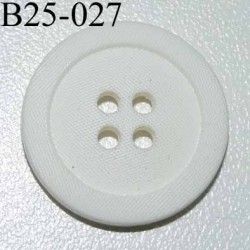 bouton 25 mm  couleur blanc aspect strié 4 trous diamètre 25 millimètres