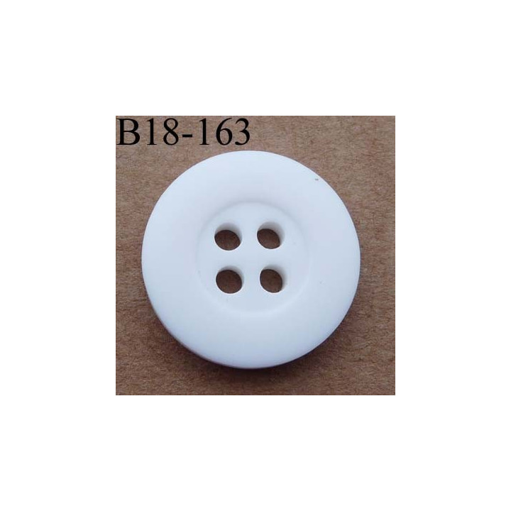 bouton 18 couleur  blanc 4  trous large bordure (4 mm) diamètre 18 millimètres