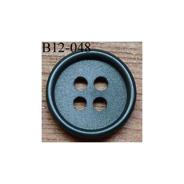 bouton 12 mm couleur kaki 4 trous diamètre 12 mm