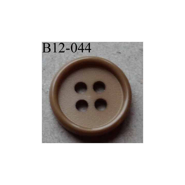 bouton 12 mm couleur camel 4 trous diamètre 12 mm