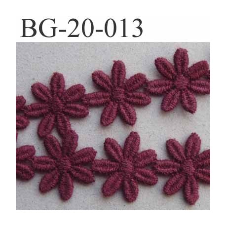 galon ruban guipure motif fleur marguerite double face couleur bordeaux cerise superbe largeur 20 mm prix au mètre