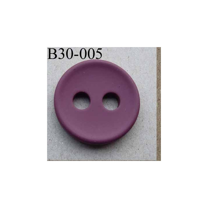 bouton 30 mm  couleur bordeaux prune mat 2 gros trous (diamètre 5 mm) épaisseur 4 mm
