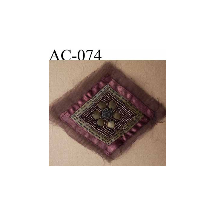 ornement applique écusson empiècement avec perles à coudre couleur mordoré