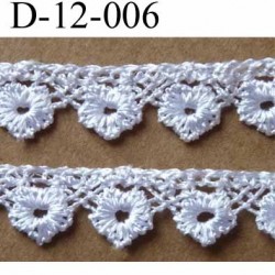 dentelle crochet synthétique largeur 12 mm couleur blanc provient d'une ancienne mercerie parisienne prix au mètre