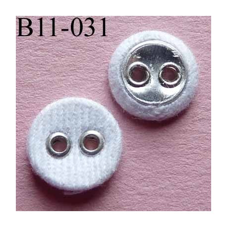 bouton 11 mm recouvert de tissu couleur blanc 2 trous sertis métal diamètre 11 mm