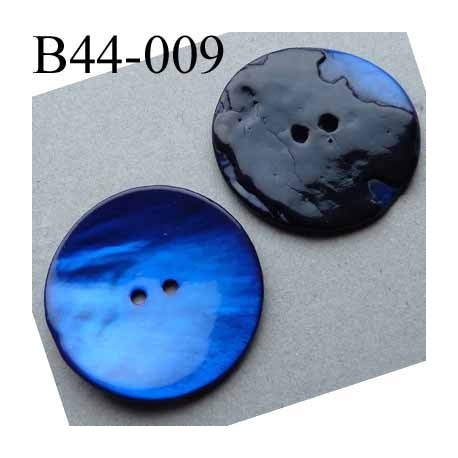 bouton diamètre 44 mm en nacre couleur bleu 2 trous diamètre 44 mm
