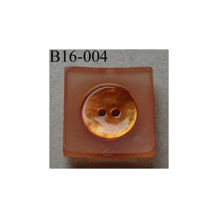  bouton carré diamètre 16 mm en nacre et résine couleur orange  2 trous diamètre 16 mm