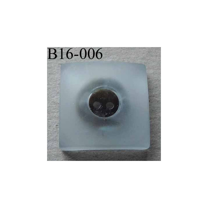  bouton carré diamètre 16 mm en nacre et résine couleur bleu clair 2 trous diamètre 16 mm