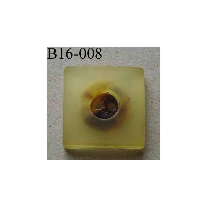  bouton carré diamètre 16 mm en nacre et résine couleur jaune 2 trous diamètre 16 mm