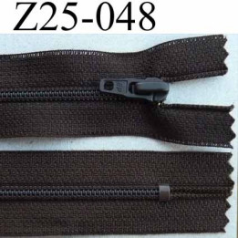 fermeture zip à glissière longueur 25 cm couleur marron foncé non séparable largeur 2.5 cm glissière nylon largeur 4 mm