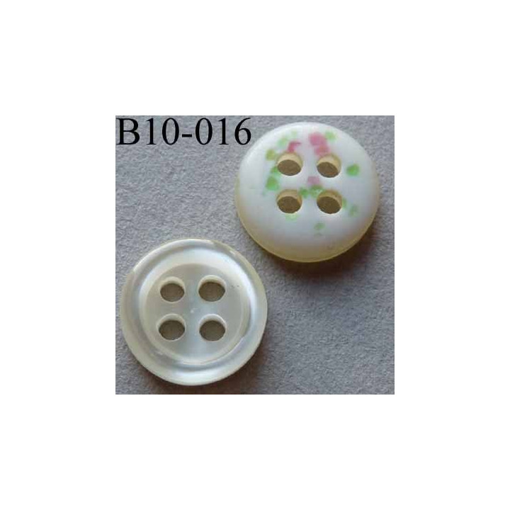 bouton diamètre 10 mm  couleur nacre dos blanc moucheté vert et rose superbe  4 trous diamètre 10 mm