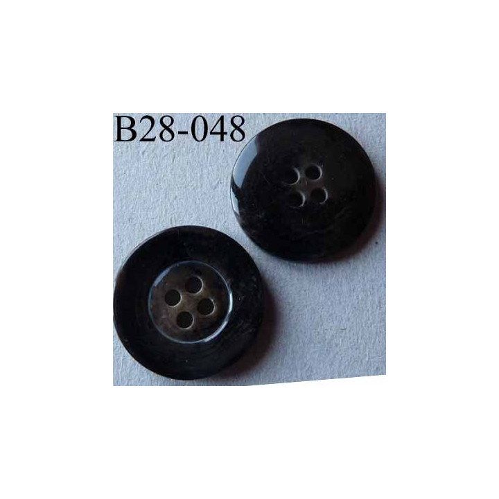 bouton diamètre 28 mm couleur marron foncé légèrement dégradé 4 trous diamètre 28 mm