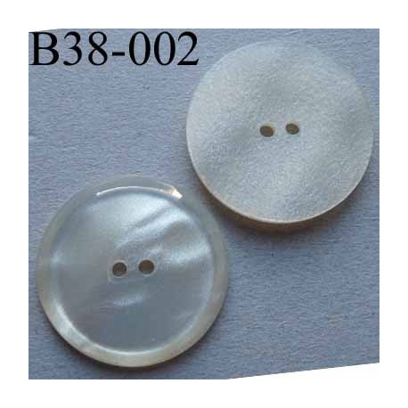 bouton diamètre 38 mm couleur nacre 2 trous diamètre 38 mm