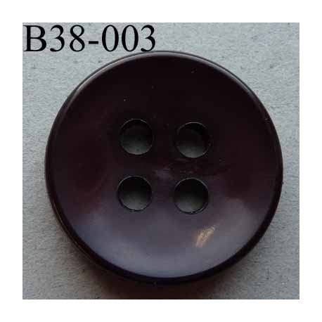bouton 38 mm couleur prune foncé 4 gros trous (diamètre 6 millimètres) épaisseur 5 mm
