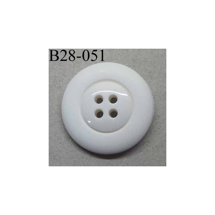 bouton 28 mm  couleur blanc 4 trous diamètre 28 millimètres
