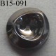 bouton fantaisie assymétrique 15 mm  pvc couleur acier effet métal 2 trous diamètre 15 millimètres