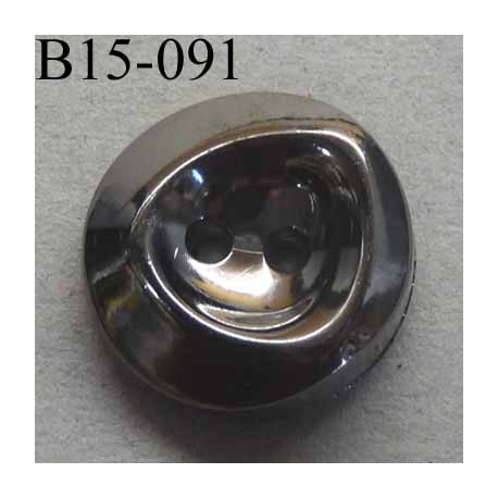 bouton fantaisie assymétrique 15 mm  pvc couleur acier effet métal 2 trous diamètre 15 millimètres