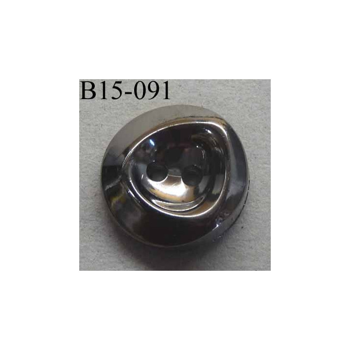 bouton fantaisie asymétrique 15 mm  pvc couleur acier effet métal 2 trous diamètre 15 millimètres