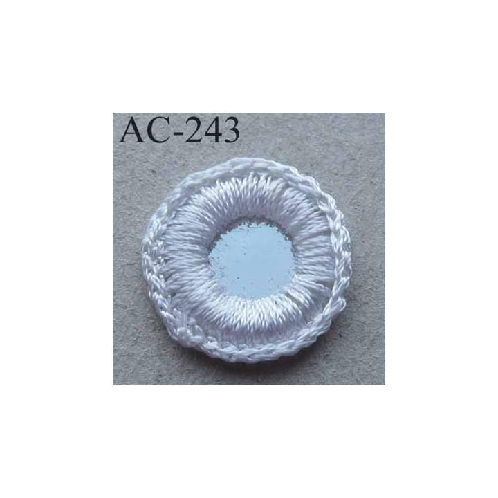 ornement décor couture sequins effet "petit miroir" pourtour fil de couleur blanc diamètre 17 mm