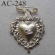 broche COEUR en métal montée sur épingle hauteur 41 mm largeur 32 mm