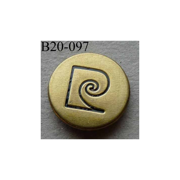 bouton 20 mm métal PIERRE CARDIN couleur cuivre accroche avec un anneau au dos 