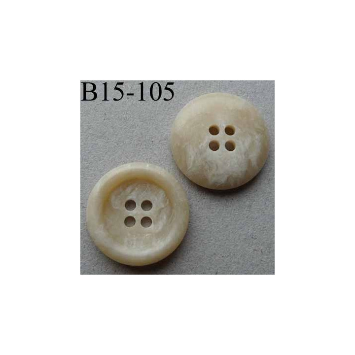 bouton 15 mm haut de gamme couleur écru légèrement beige 4 trous diamètre 15 millimètres