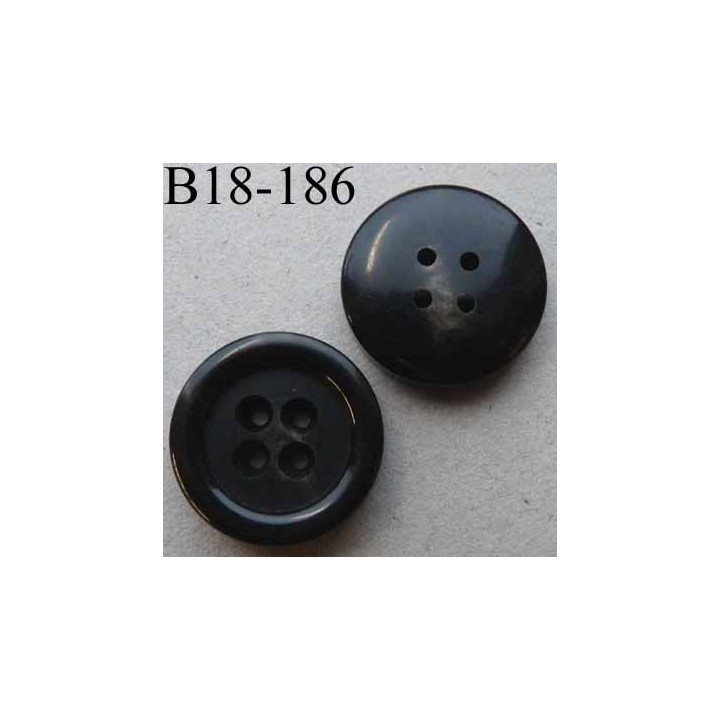 bouton 18 mm haut de gamme couleur noir marbré marron beige 4 trous 