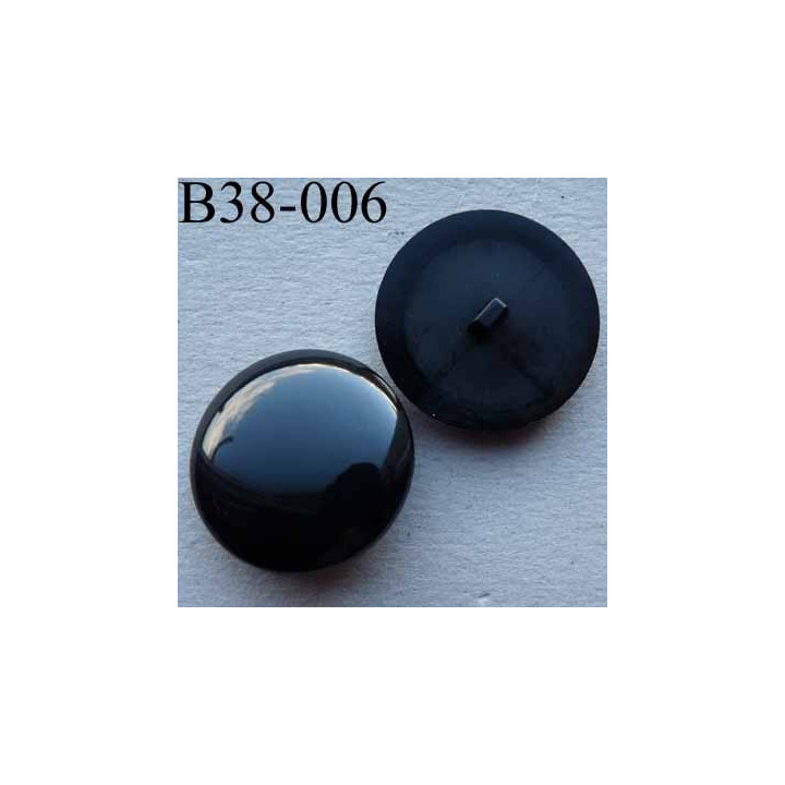 bouton 38 mm provient d'une collection  haut de gamme couleur noir accroche avec un anneau