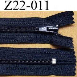 fermeture zip à glissière  longueur 22 cm couleur bleu marine non séparable zip nylon largeur 3,2 cm largeur du zip 6 mm