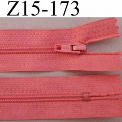 fermeture zip à glissière longueur 15 cm couleur rose saumoné non séparable zip nylon largeur 2.5 cm largeur du zip 4 mm