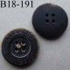 bouton 18 mm haut de gamme siglé VUARNET couleur noir imitation vieux bouton usé 4 trous 