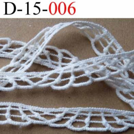 dentelle crochet coton couleur blanc  largeur 15  mm vendu au mètre