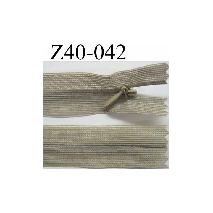 fermeture zip invisible longueur 40 cm couleur vert kaki clair non séparable largeur 2.5 cm glissière nylon largeur 4 mm