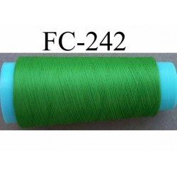 Cone de fil mousse polyester fil n° 120 couleur vert longueur du cone 2000 mètres fabriqué en France