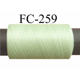 Bobine de fil mousse polyester fil n° 165 couleur vert  longueur 500 mètres bobiné en France
