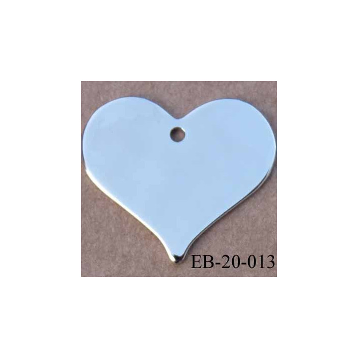 Coeur pendentif métal couleur acier chromé superbe largeur 2 cm hauteur 1.7 cm épaisseur 1 mm  avec un trou pour le suspendre