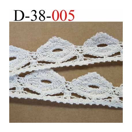 dentelle crochet ancienne 100 % coton largeur 38 mm couleur écru provient d'une vieille mercerie parisienne prix au mètre