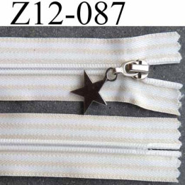fermeture zip à glissière longueur 12 cm  largeur 3.2 cm couleur blanc et beige non séparable zip nylon  largeur du zip 6 mm
