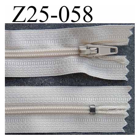 fermeture zip à glissière longueur 25 cm couleur crème écru non séparable largeur 2.5 cm glissière nylon largeur 4 mm