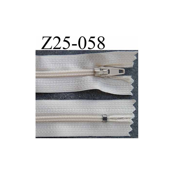 fermeture zip à glissière longueur 25 cm couleur crème écru non séparable largeur 2.5 cm glissière nylon largeur 4 mm