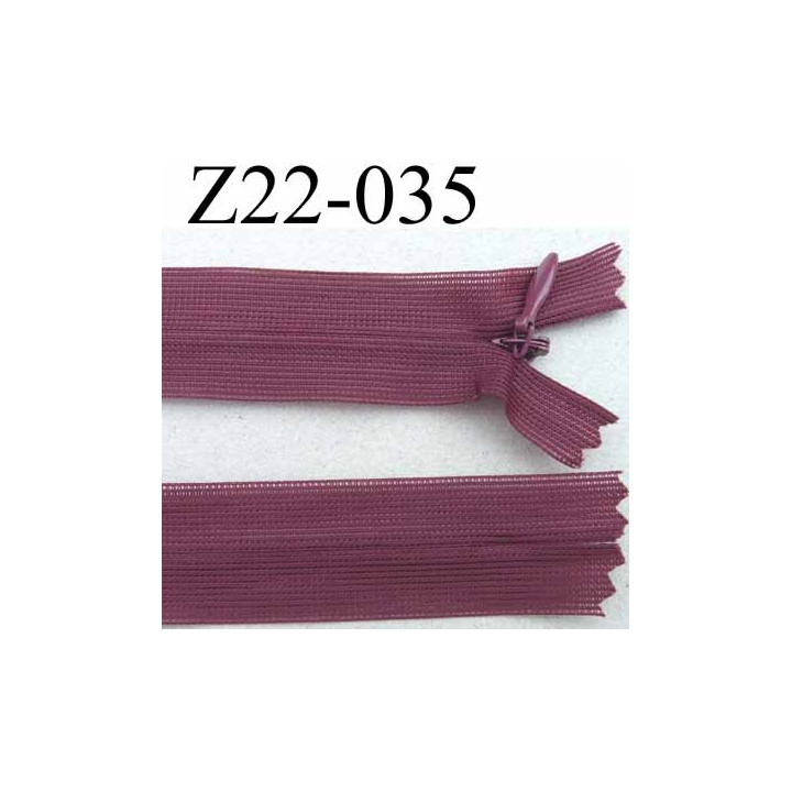 fermeture zip glissière invisible longueur 22 cm couleur bordeau  non séparable largeur 2.5 cm glissière nylon largeur 4 mm
