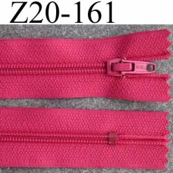 fermeture zip de marque à glissière longueur 20 cm couleur rose non séparable largeur 2.5 cm glissière nylon largeur  zip 4.2mm 