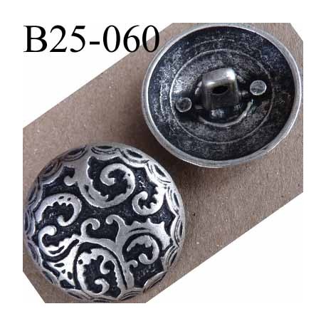 bouton en métal 25 mm couleur étain ancien et noir acroche avec un anneau au dos diamètre 25 millimètres décor incrusté