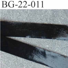 biais galon ruban couleur  noir brillant façon cuir ou latex ou simili  souple  très joli largeur 22 mm prix au mètre