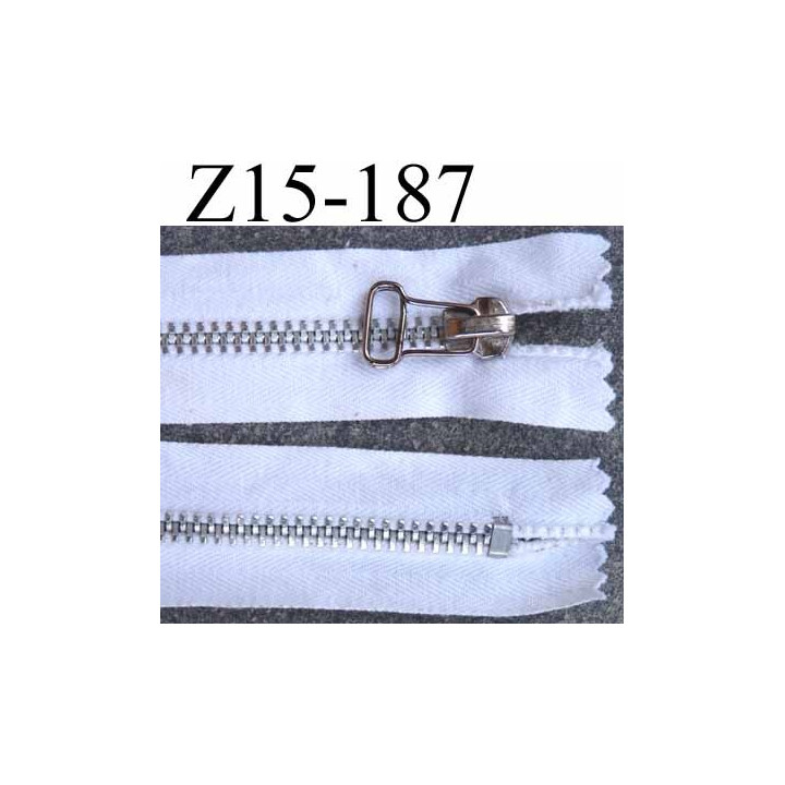fermeture zip à glissière longueur 15 cm largeur 3 cm   couleur blanc non séparable coton et glissière métal  6 mm